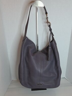 Coach Avery Leather Hobo Shoulder Bag - Style F23309